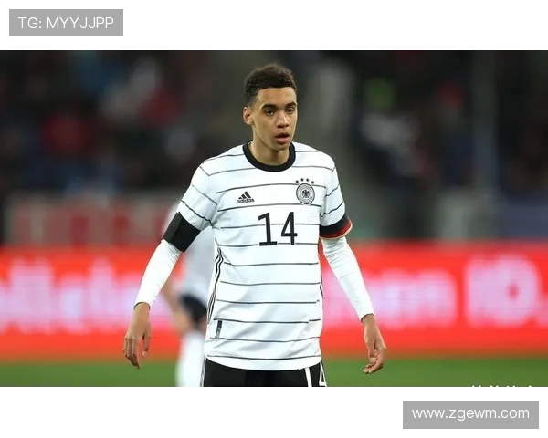 足球界三岁天才球星崭露头角未来可期突破年龄限制成就不凡